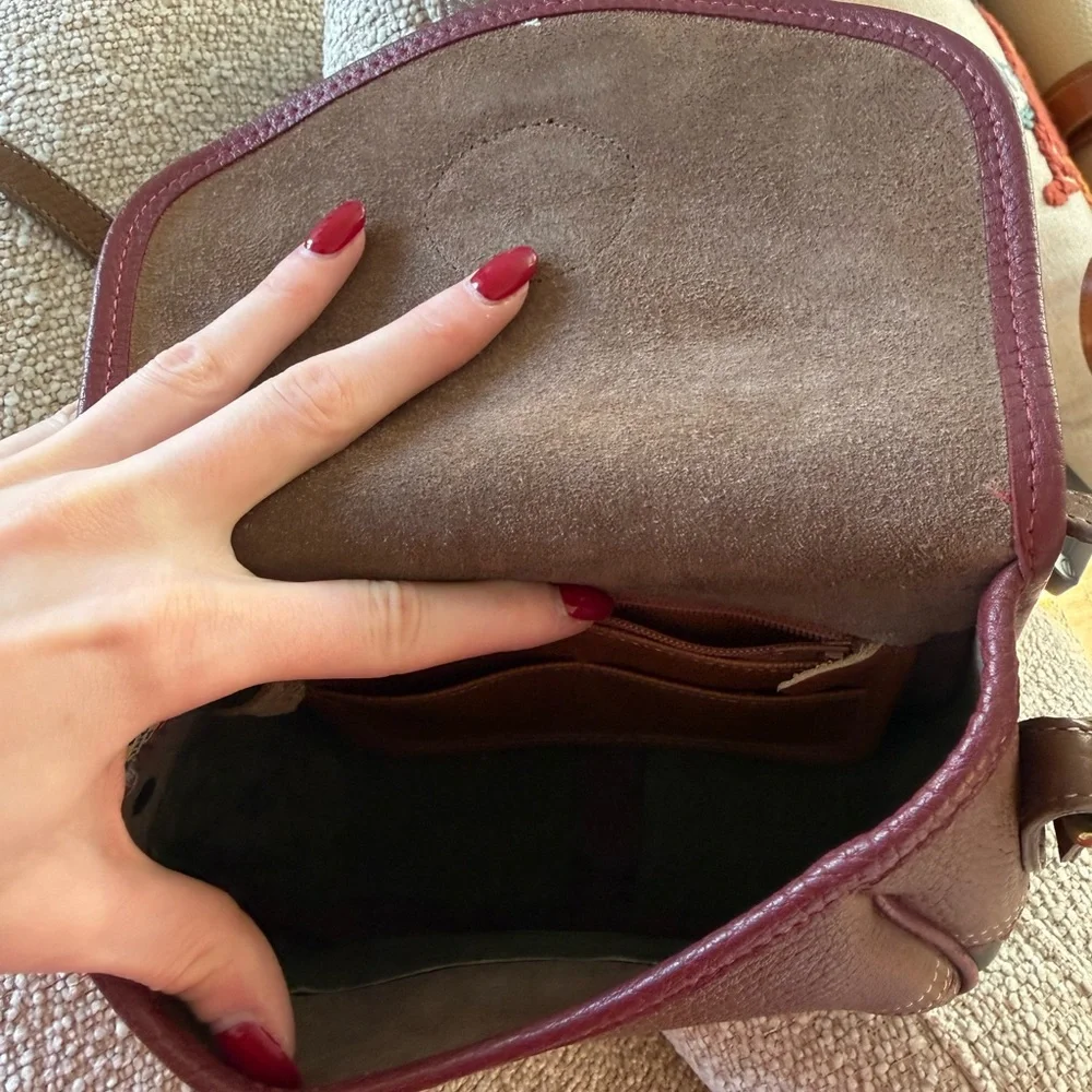 Vintage 90s Dooney and Bourke leather crossbody - Picture 8 of 10
